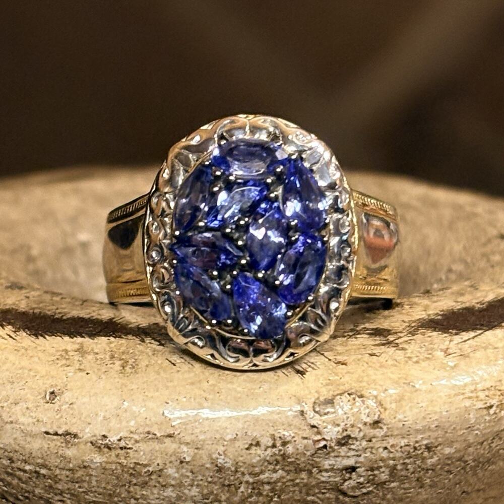 Gems En Vogue Ring Size 9 Sterling Silver Two Tone w/ Tanzanite Cluster